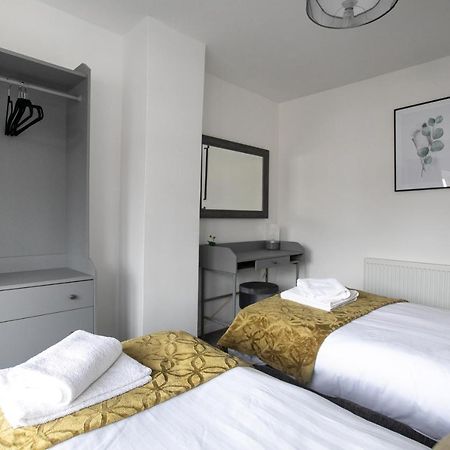 Ludlow Drive 3 Bed Contractor Family Town House In Melton Mowbray Extérieur photo