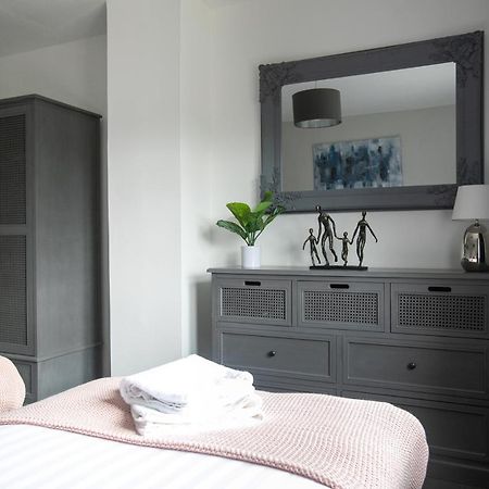 Ludlow Drive 3 Bed Contractor Family Town House In Melton Mowbray Extérieur photo