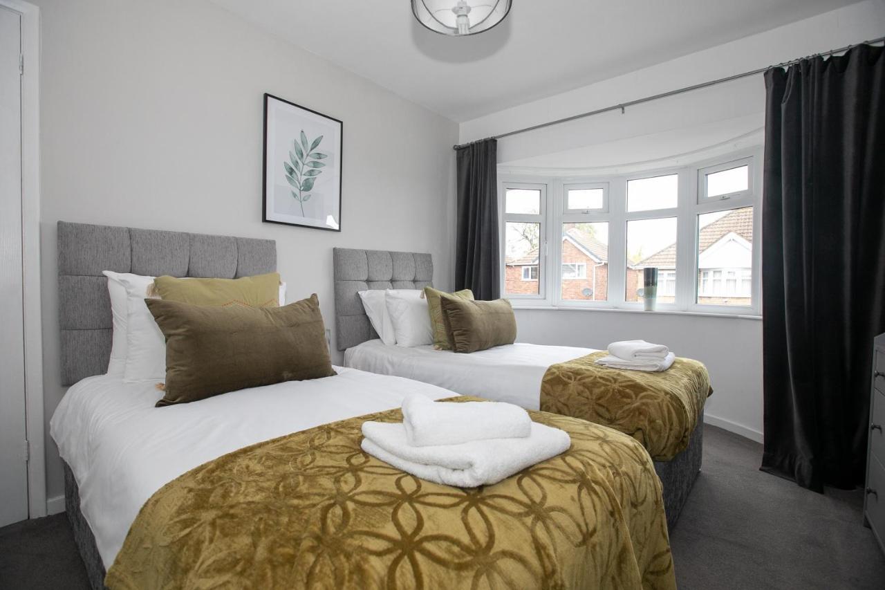 Ludlow Drive 3 Bed Contractor Family Town House In Melton Mowbray Extérieur photo
