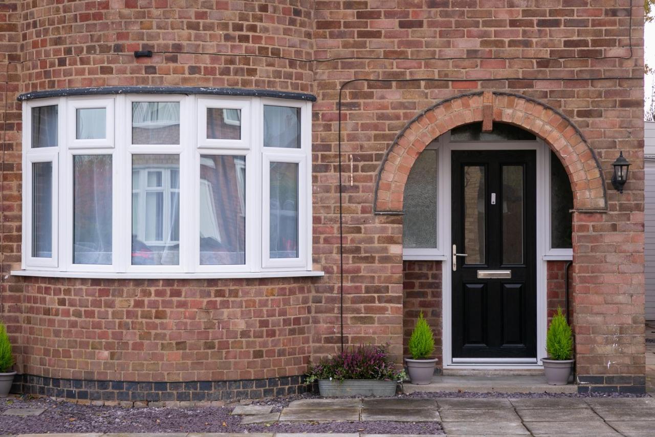 Ludlow Drive 3 Bed Contractor Family Town House In Melton Mowbray Extérieur photo