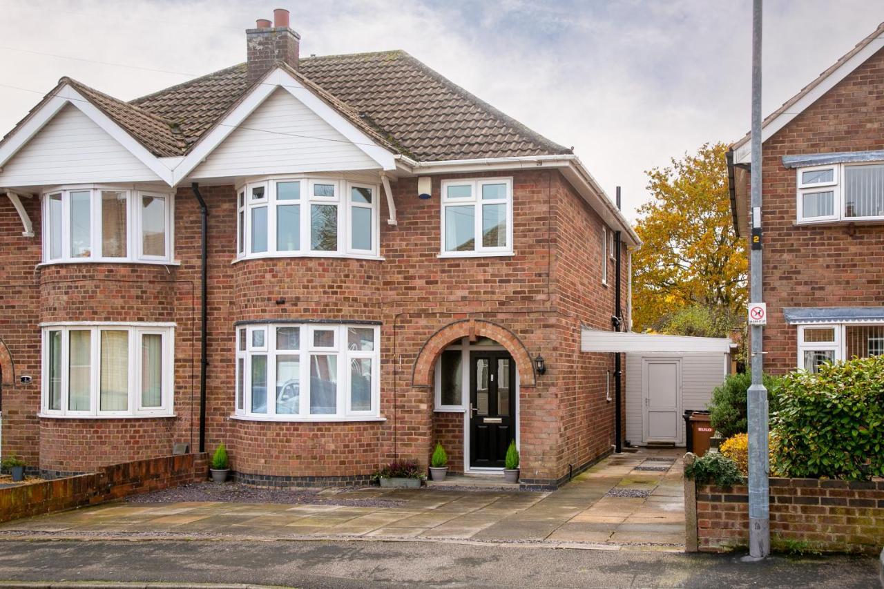 Ludlow Drive 3 Bed Contractor Family Town House In Melton Mowbray Extérieur photo