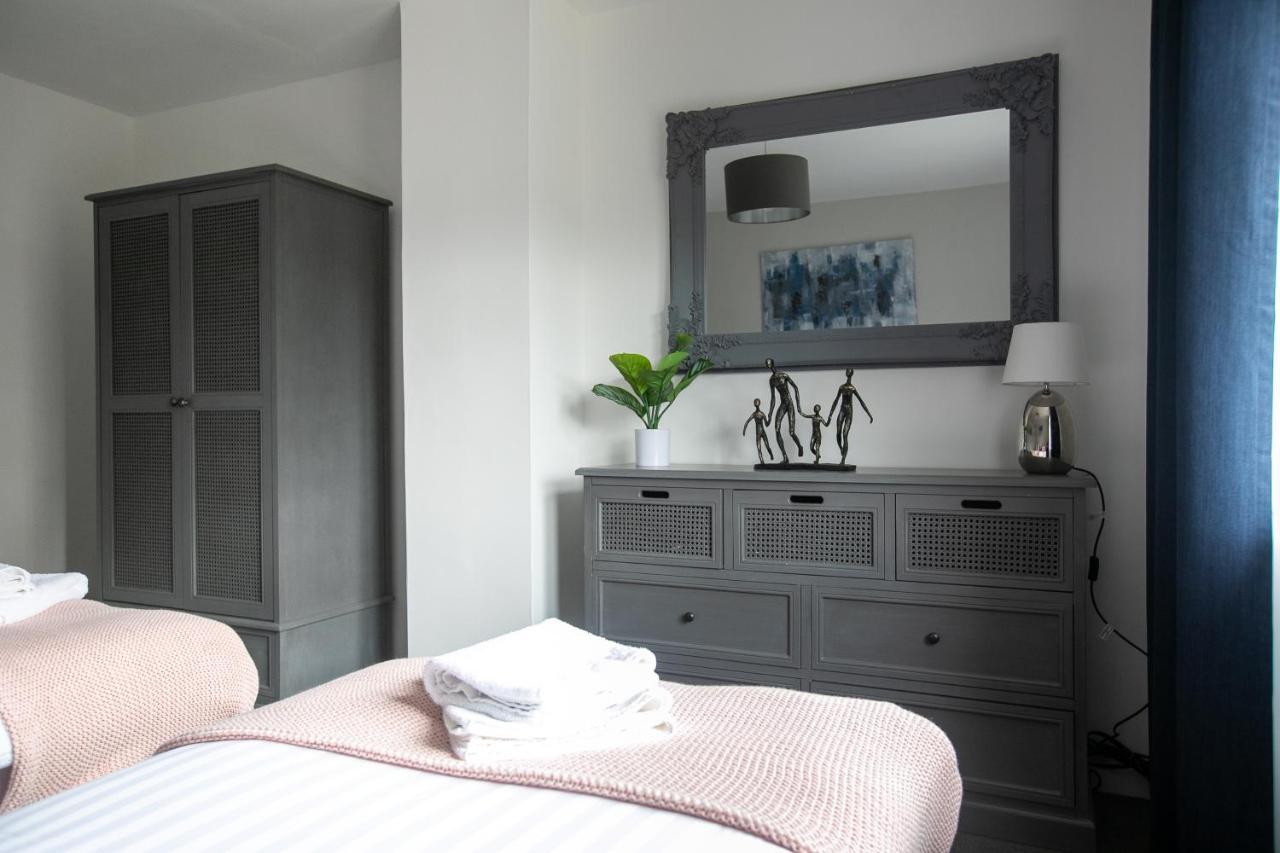 Ludlow Drive 3 Bed Contractor Family Town House In Melton Mowbray Extérieur photo